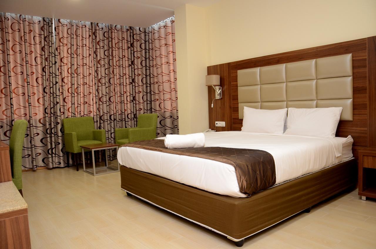 Blu Sky Hotel Maputo Extérieur photo