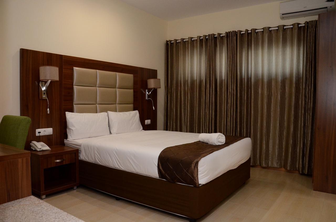 Blu Sky Hotel Maputo Extérieur photo